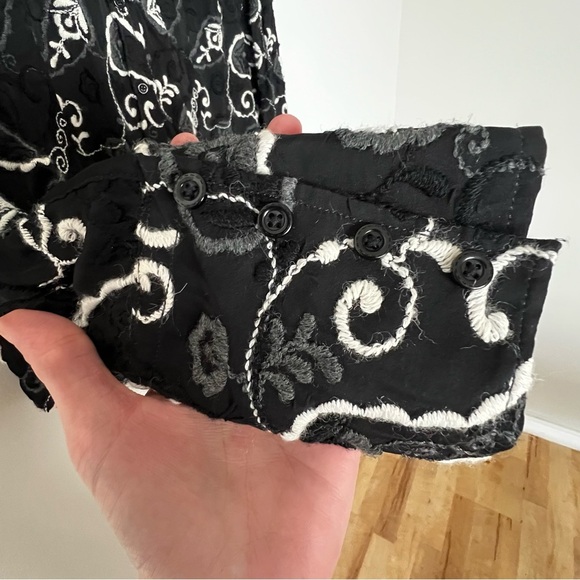 Fully Embroidered Georg Roth Button Down Shirt - Picture 6 of 10